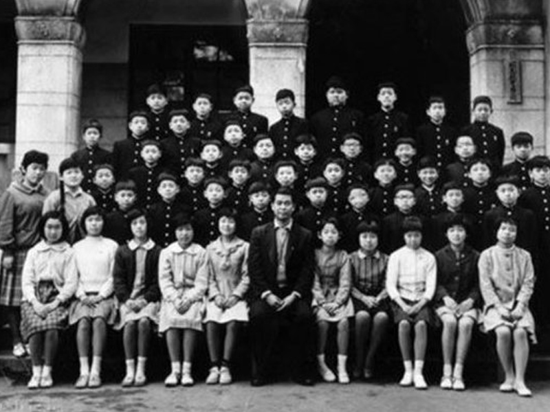 毛骨悚然的詛咒班級照片，能找到靈異的地方嗎？