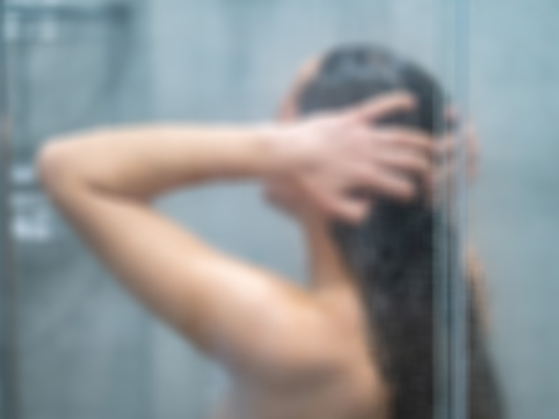 作為酒店服務員，開錯門看到女住客洗澡，你會怎麼辦？