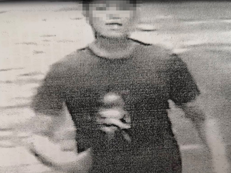 21歲男襲胸62歲阿婆,稱好好玩 ... 21歲男襲胸62歲阿婆,稱好好玩 ...