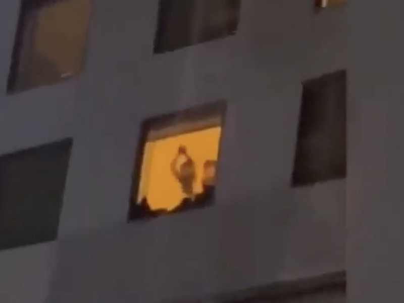 男女恒豐酒店窗邊真人騷