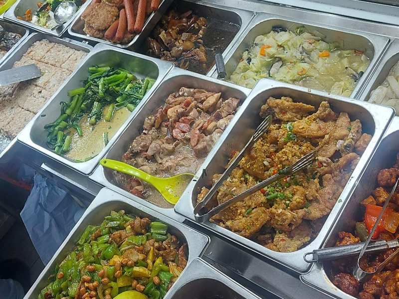 招夾餸女工：時薪70/月薪1.8萬