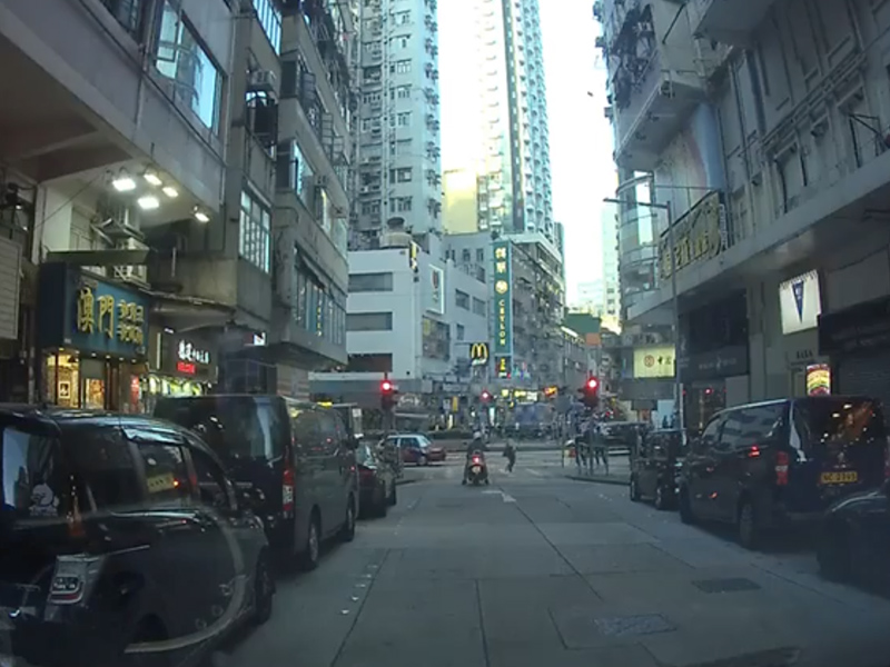 男司機公審人,反被網民批評 男司機公審人,反被網民批評