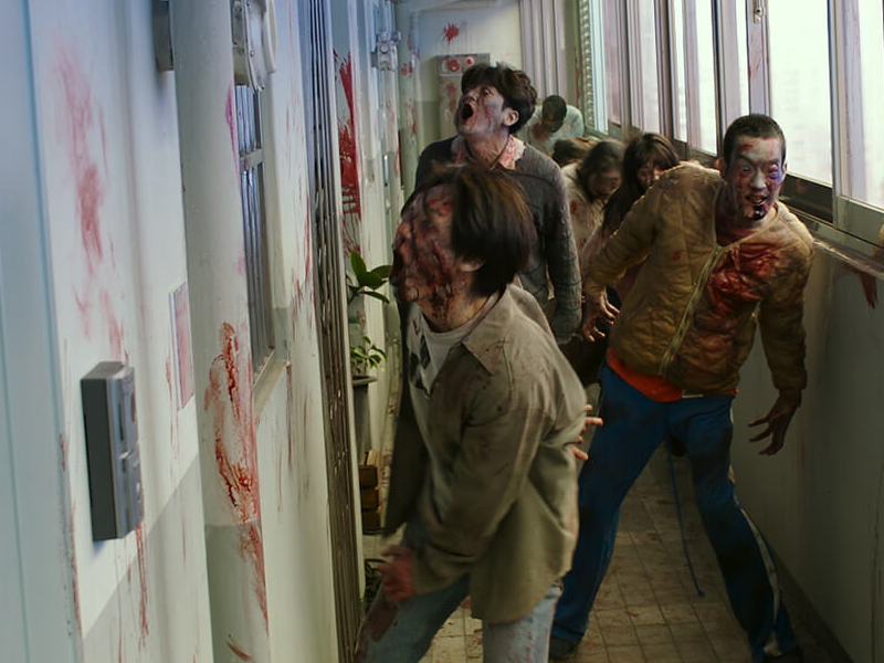 喪屍出沒?男子遭狂咬 還被撕破內褲 喪屍出沒?男子遭狂咬 還被撕破內褲