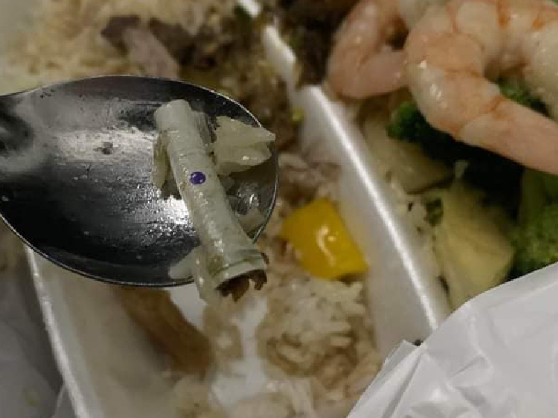 兩餸飯飯盒 加餸彈牙煙頭