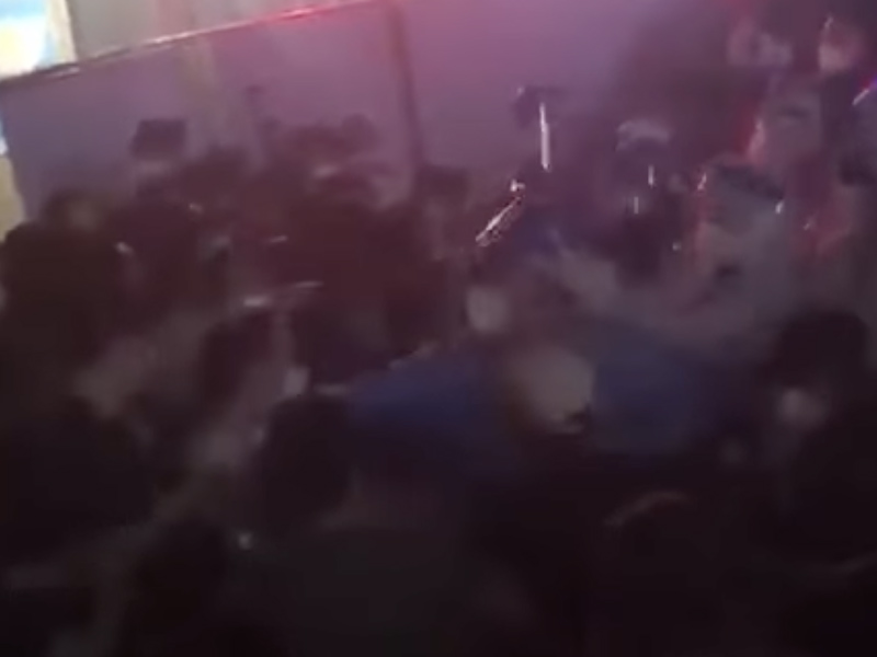 網傳檢測人員與封區居民 發生打斗衝突