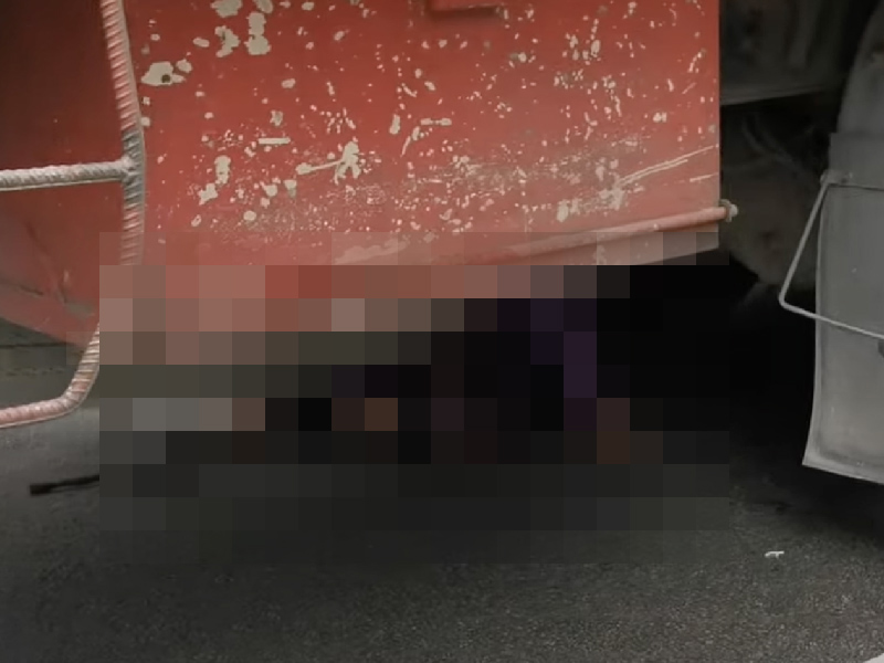 汝洲街倒車撞到 行動不便婆婆 路人圍觀拍攝