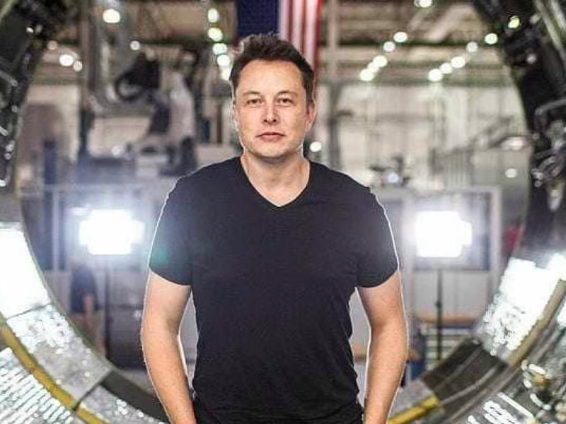 童年被欺負 12歲自學編程賣遊戲 Elon Musk首富之路 童年被欺負 12歲自學編程賣遊戲 Elon Musk首富之路