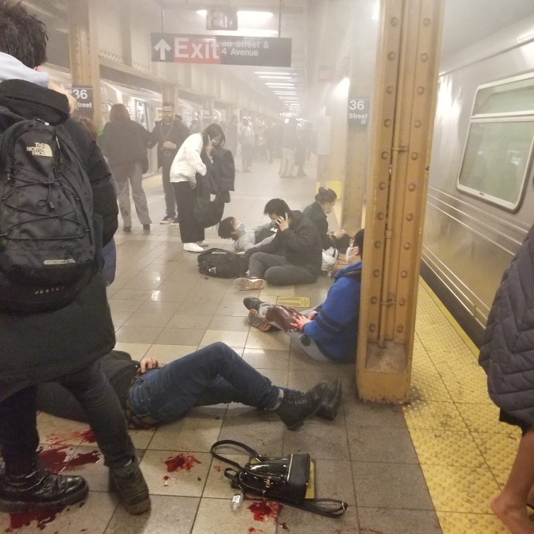 美國紐約地鐵槍擊影片曝光