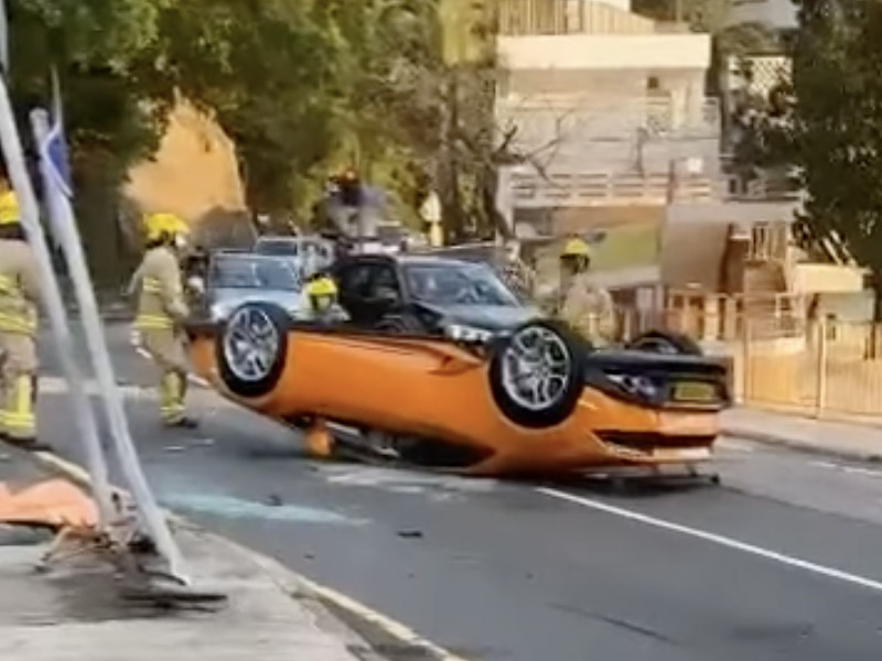 林寶堅尼撞到反車一刻