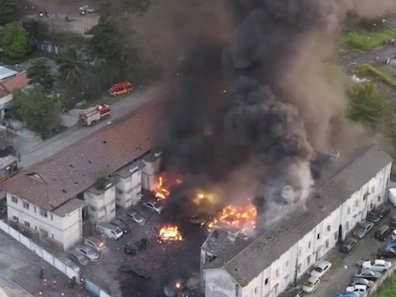 警方銷毀充公煙花爆竹 變蘑菇雲大爆炸意外 警方銷毀充公煙花爆竹 變蘑菇雲大爆炸意外