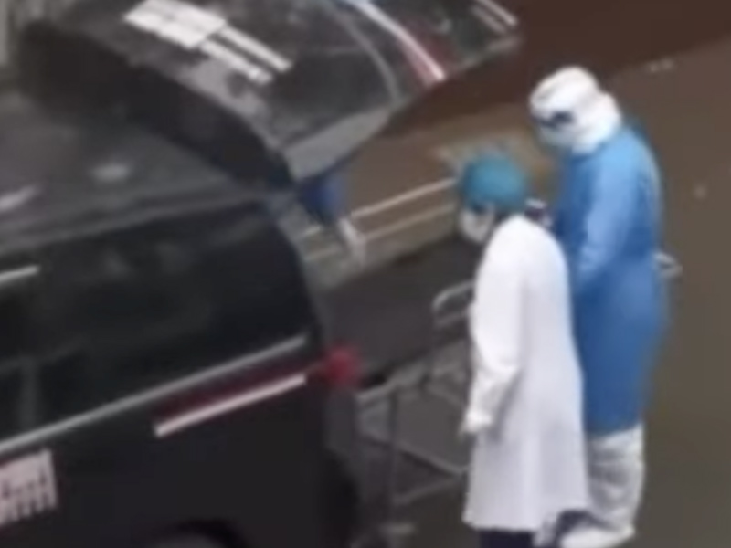 未死卻送去殯儀館 老人又被抬回老人院 未死卻送去殯儀館 老人又被抬回老人院