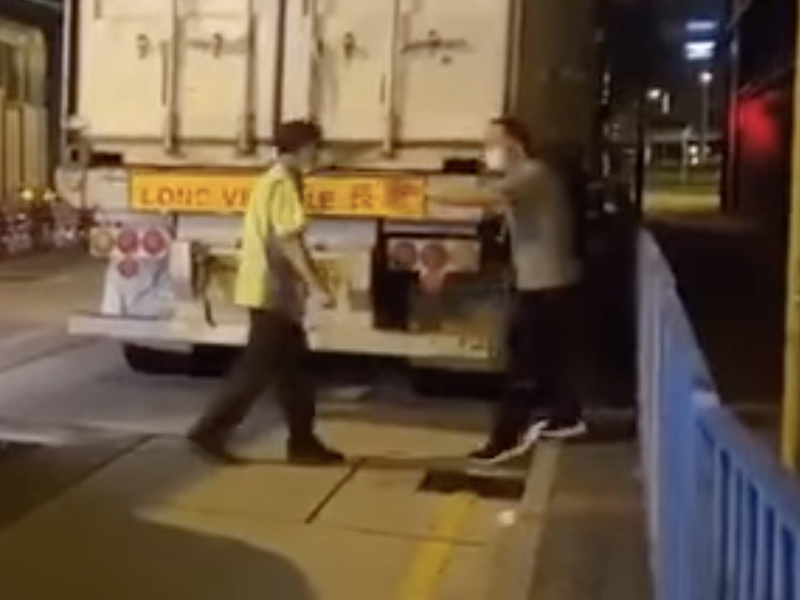 一言不合MMA 巴士司機 VS 的士司機