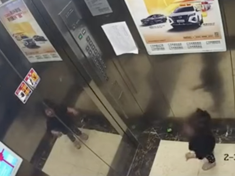 女童被遺留電梯 結果從8樓墜亡 影片曝光