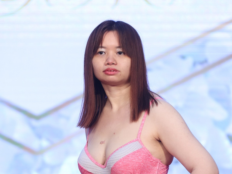 「亞視一姐」薛影儀 無牌駕駛被捕影片