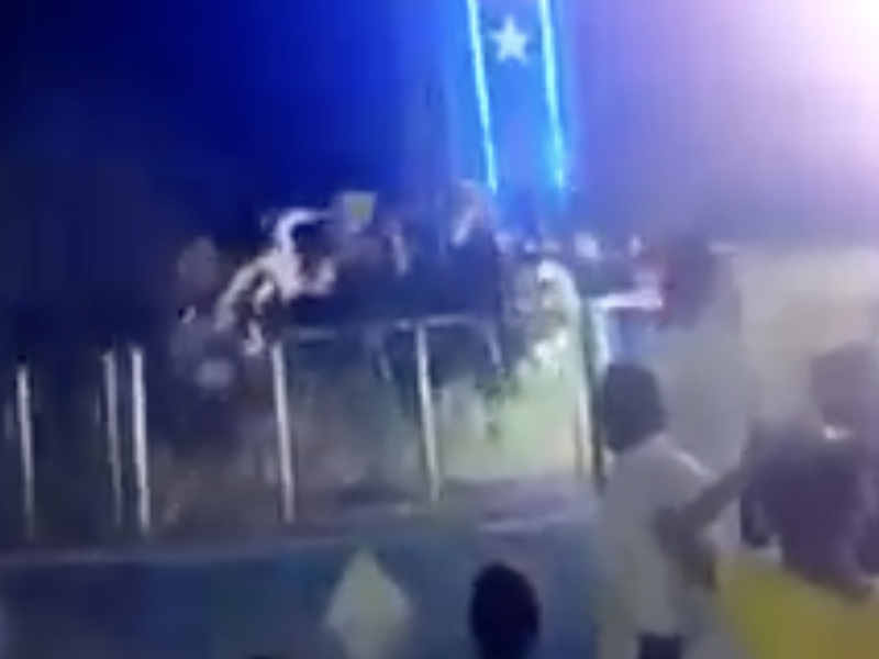 遊樂場高空設施又出恐怖意外