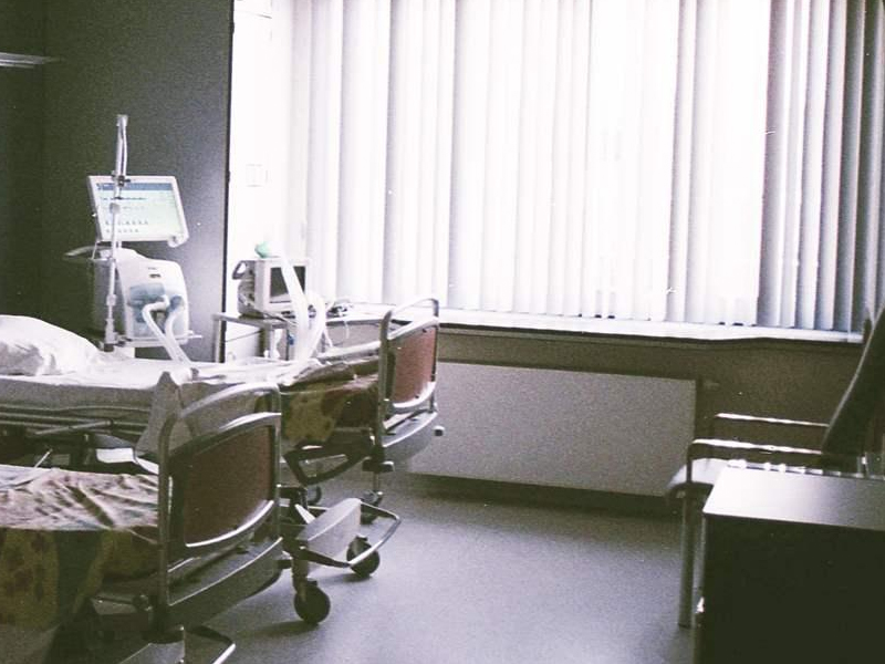 前男友聯同朋友 將23歲女擄走暴打