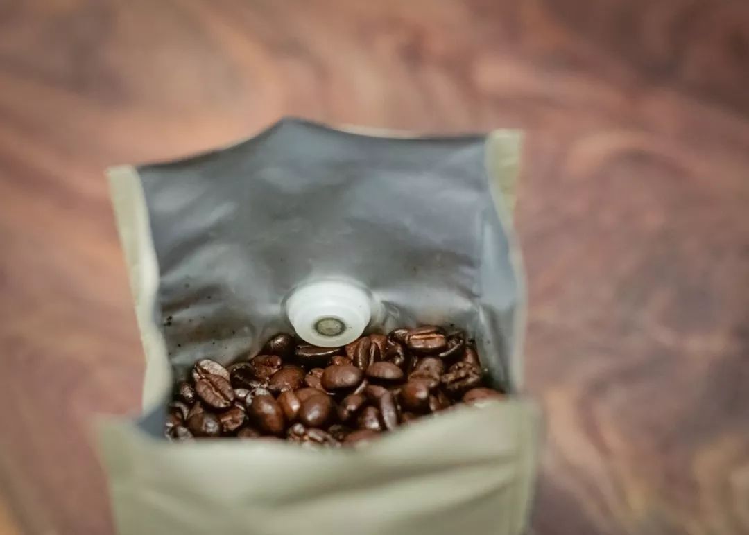 咖啡袋上的小孔有什麼用？
