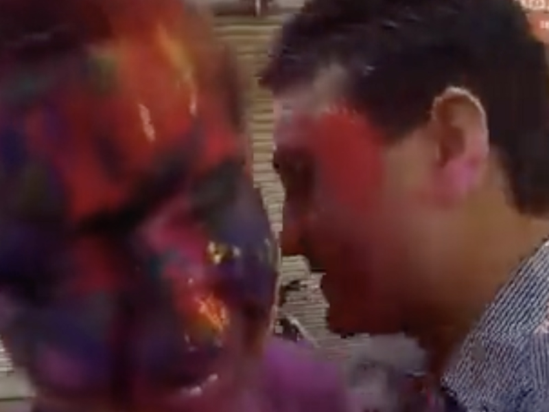 一對外國夫婦視頻揭露 妻子在印度是如何被猥褻和騷擾