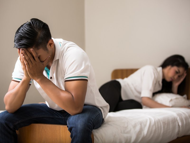 婚內出軌的男人，都會有這幾個表現