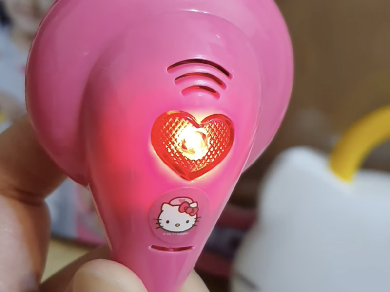 孩子玩具發出「嬌喘聲」爸媽一聽尷尬了