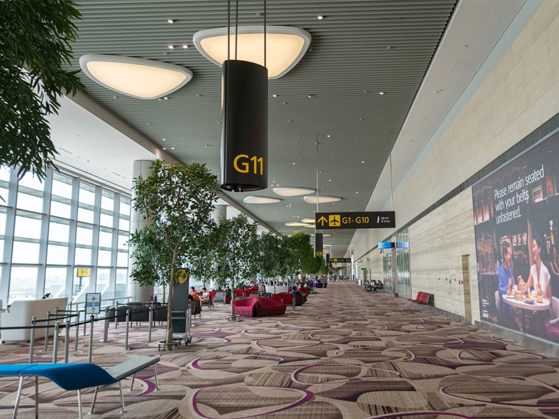 買機票進禁區只為送女友機 男子最後被拘捕