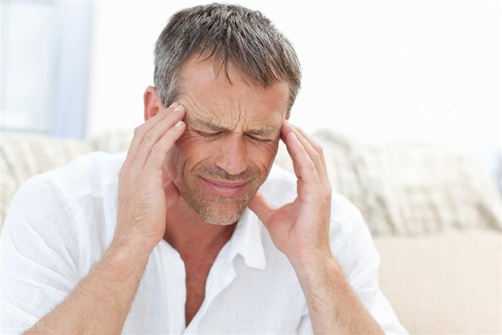 睡覺時出現 5 症狀，可能已有腦血管疾病