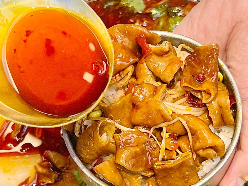 深圳：這家的肥腸煲和擼串，值得推薦！