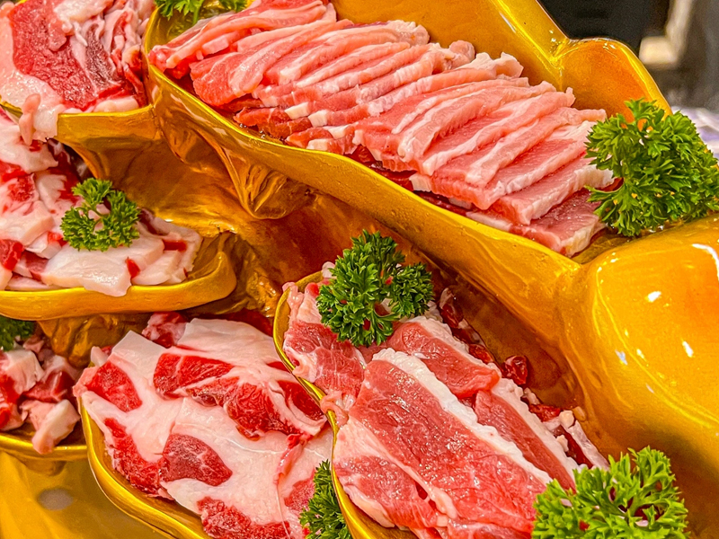 深圳：東北烤全牛宴，一次吃到 7 種不同部位的牛肉