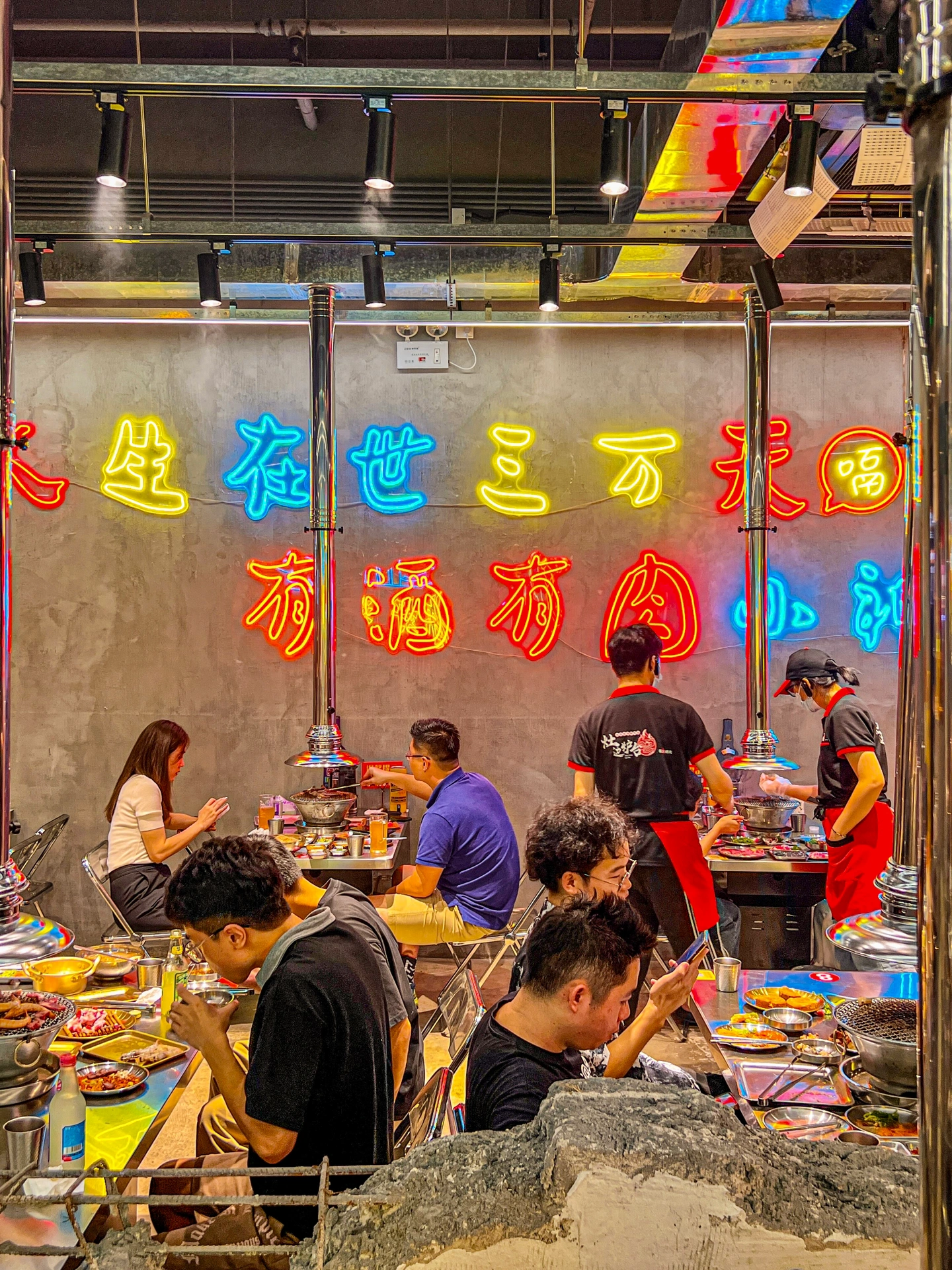 深圳：東北烤全牛宴，一次吃到 7 種不同部位的牛肉