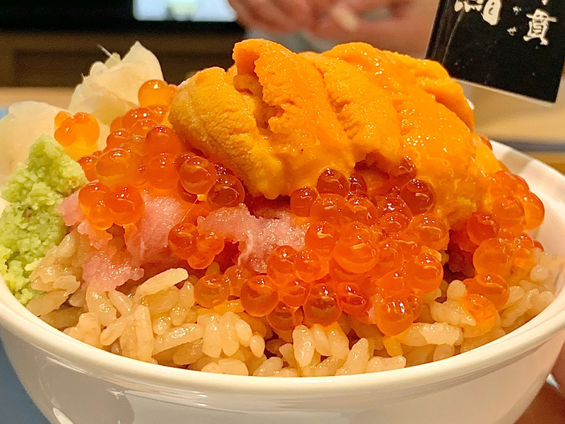 深圳：過關直奔這家海膽千層飯！