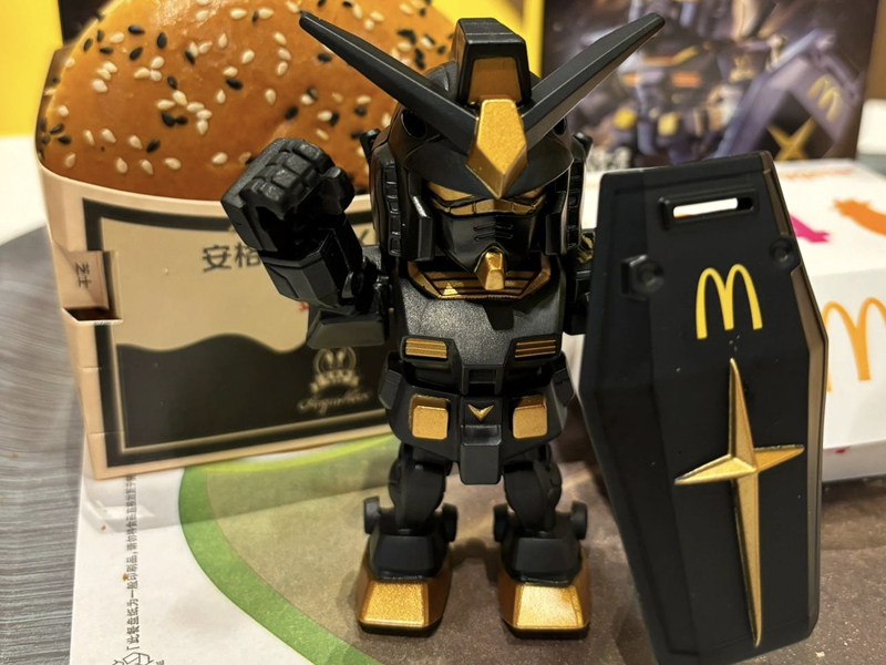 麥當勞 Crossover 高達 麥當勞 Crossover 高達