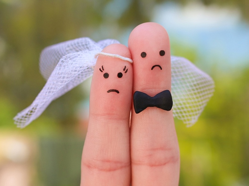 男子一個月內結婚 2 次、離婚 2 次，妻子竟毫不知情