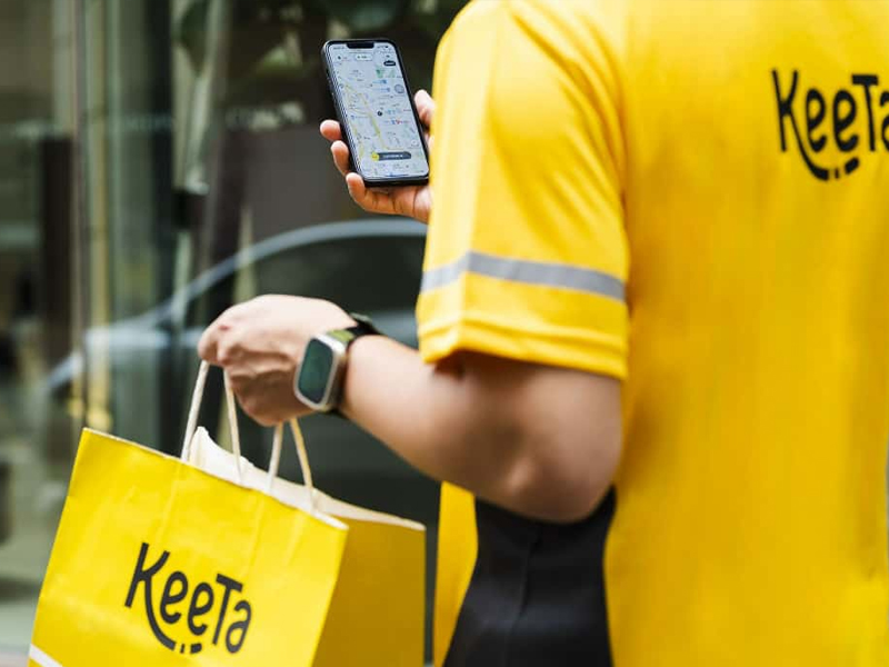 香港送外賣月入 6 萬，成為國內熱搜話題