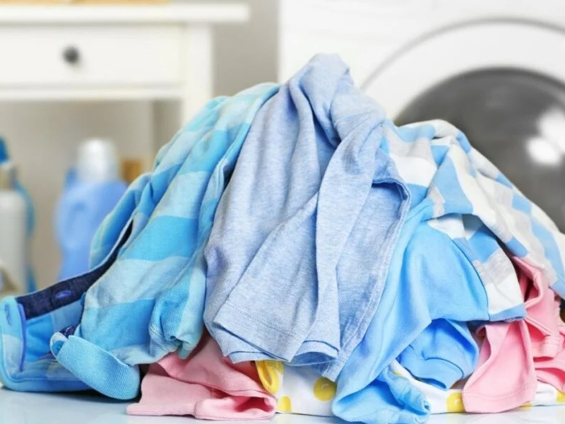 毛巾用久了又滑又臭，用這方法，洗完跟新的一樣 