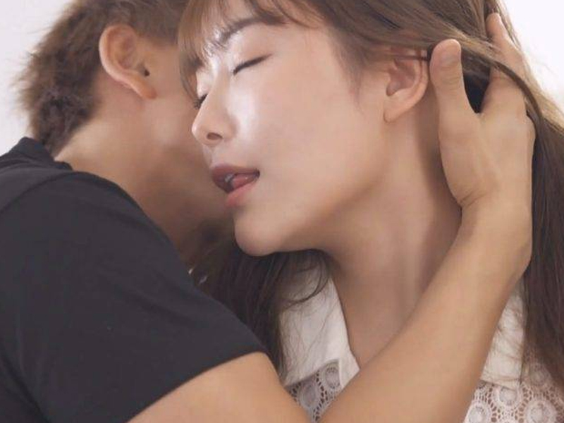 新 AV 公開招募演員 素海霖親揀對手 #絵麗奈 #エレナ