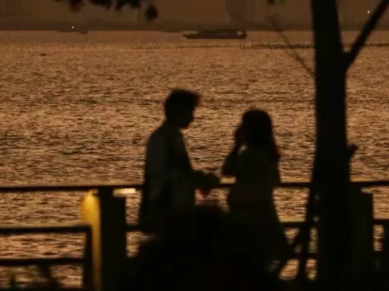 如何判斷一個男人是否愛你？看這 4 點就夠了