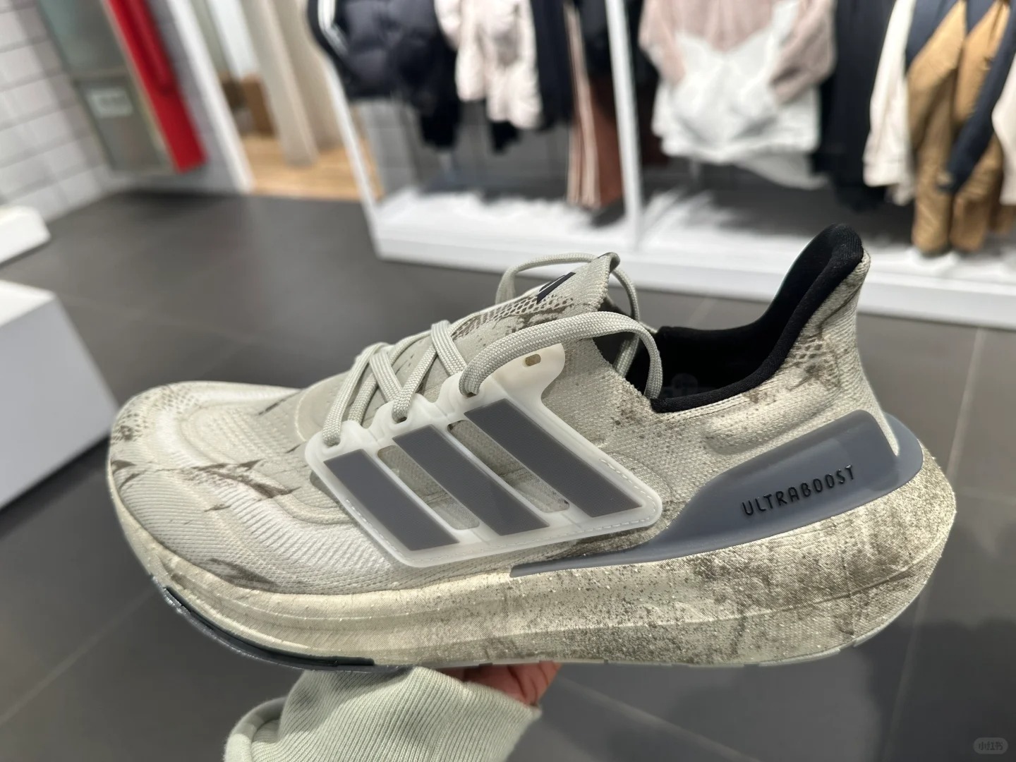 Adidas 最新推出骯髒鞋