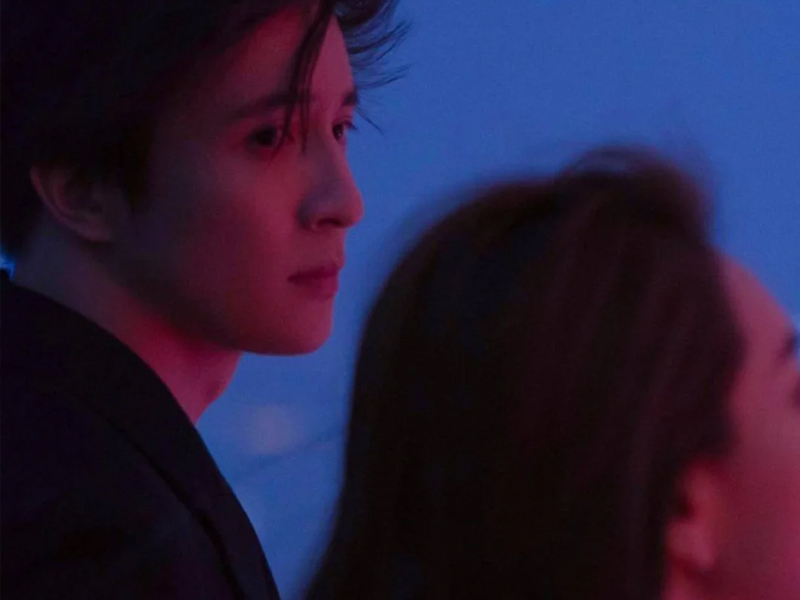 男人對你用情越深，越會有這樣的表現