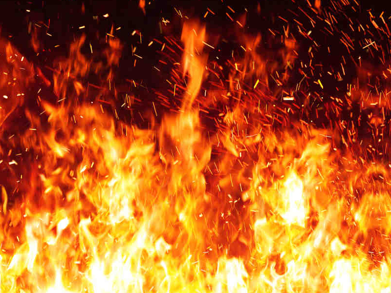 感情糾紛釀悲劇！旺角先施大廈女子自焚！