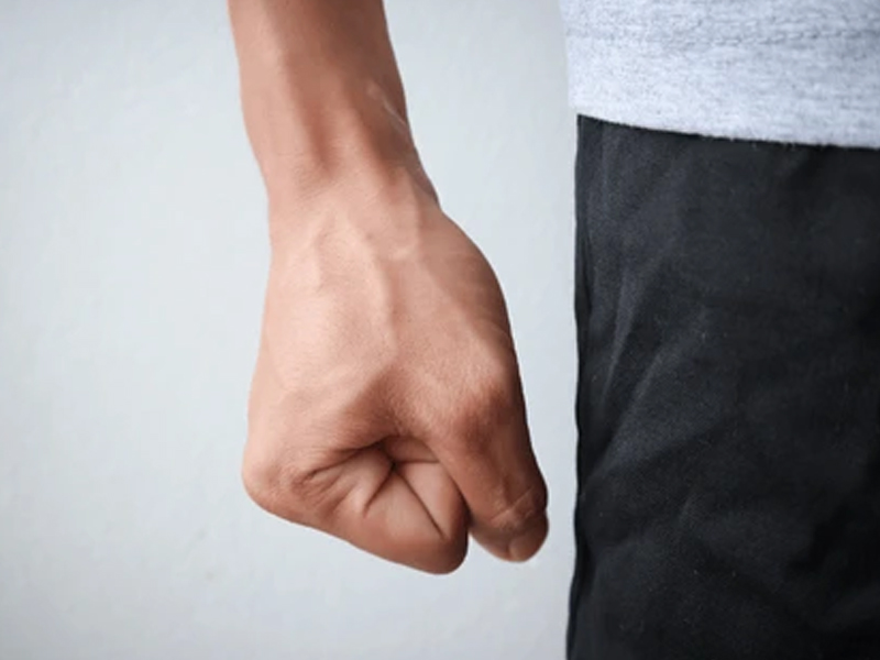 何必呢？老婆出軌要離婚，老公一氣之下把她打死