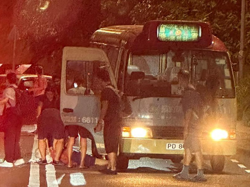 小巴撞人！西貢女子頭部重創送院急救