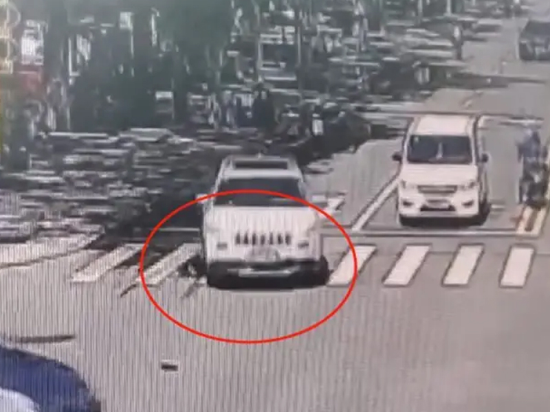 女子被車撞本來輕傷，怎料再開車二次碾壓致死