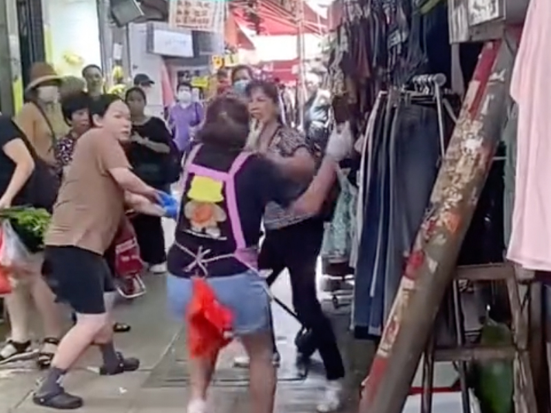 深水埗水果檔女職員，榴槤刀斬人視頻