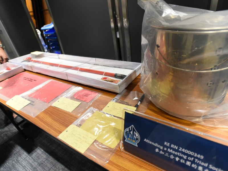 警方曝光新義安黑幫「紮職」儀式細節