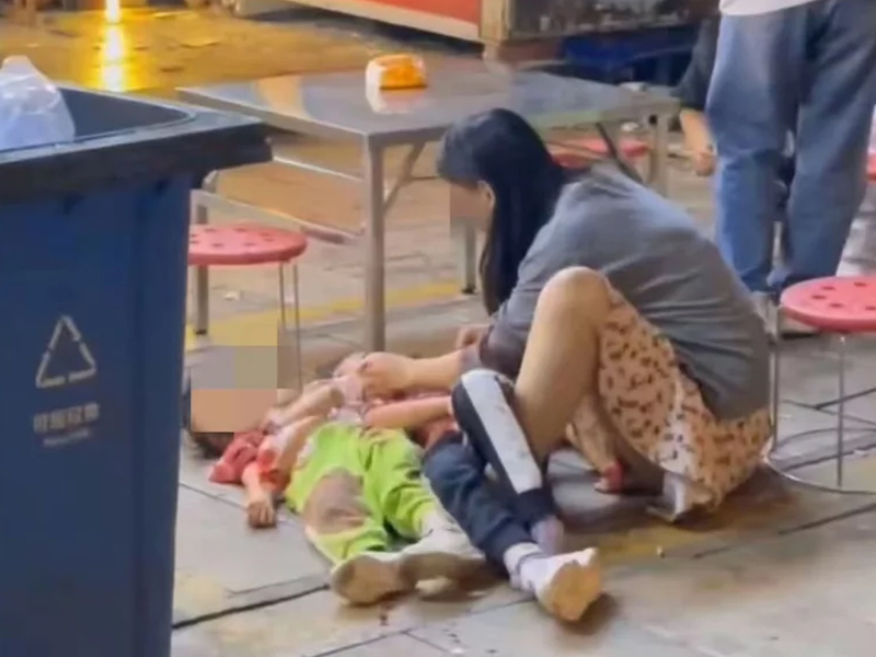 廣告牌墜落奪三命!母親見證悲劇現場 廣告牌墜落奪三命!母親見證悲劇現場