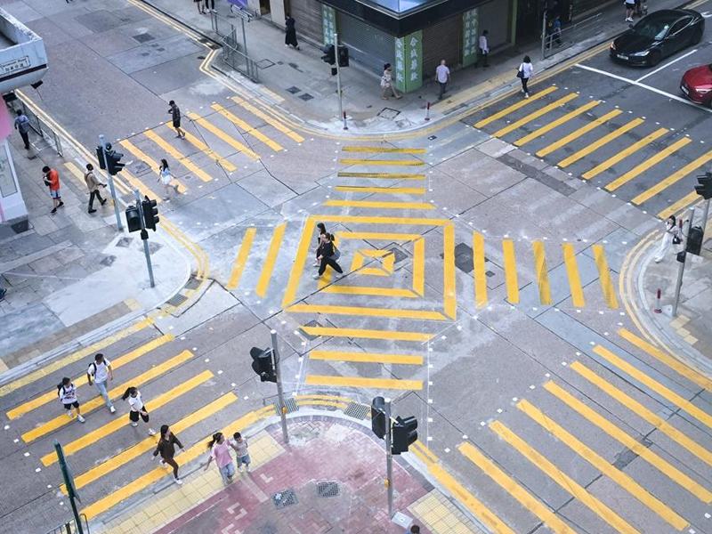 尖沙咀新對角行人過路處啟用