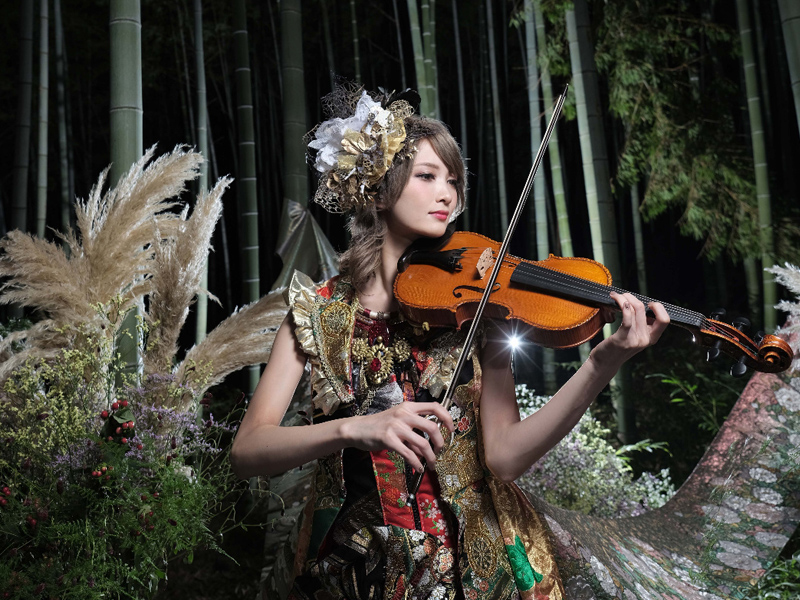 小提琴女神 酒窩淺笑融化網友 小提琴女神 酒窩淺笑融化網友