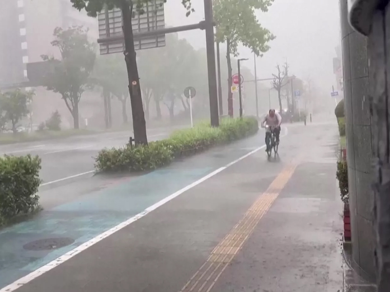 颱風安比逼近!東京大停電、關東多地進入暴風圈 颱風安比逼近!東京大停電、關東多地進入暴風圈