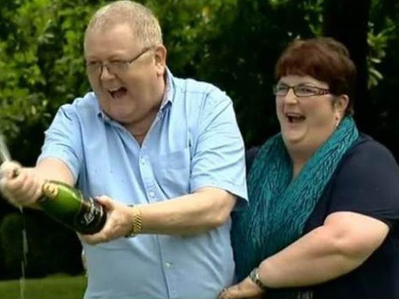 夫妻中 15 億 8 年後現況令人感慨 夫妻中 15 億 8 年後現況令人感慨