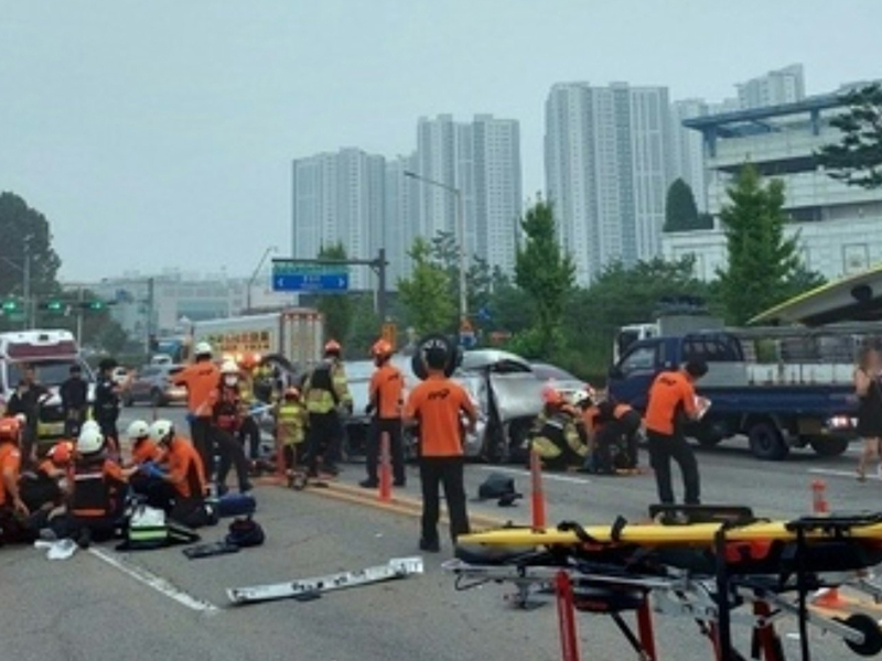 韓國嚴重車禍奪 5 命，3 名中國人遇難